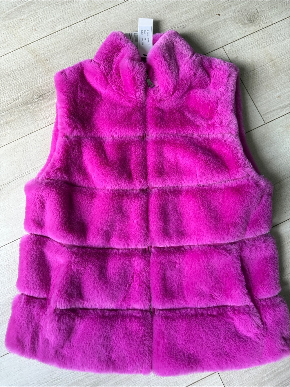 BNWT LOVE TOKEN Vince Hot Pink Vest
